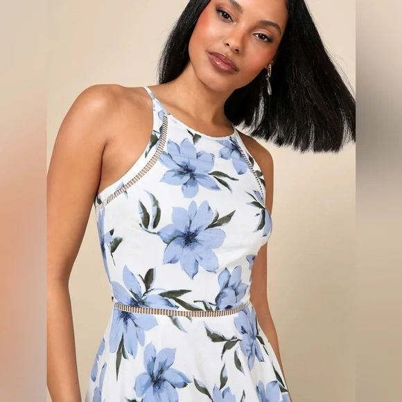 Lulus Zahara Blue & White Floral Midi Dress‎ – Size Small - Picture 4 of 6